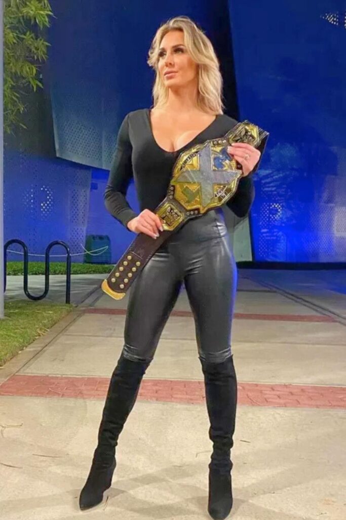 Charlotte Flair stands at 5 feet 6 inches (168 cm) 