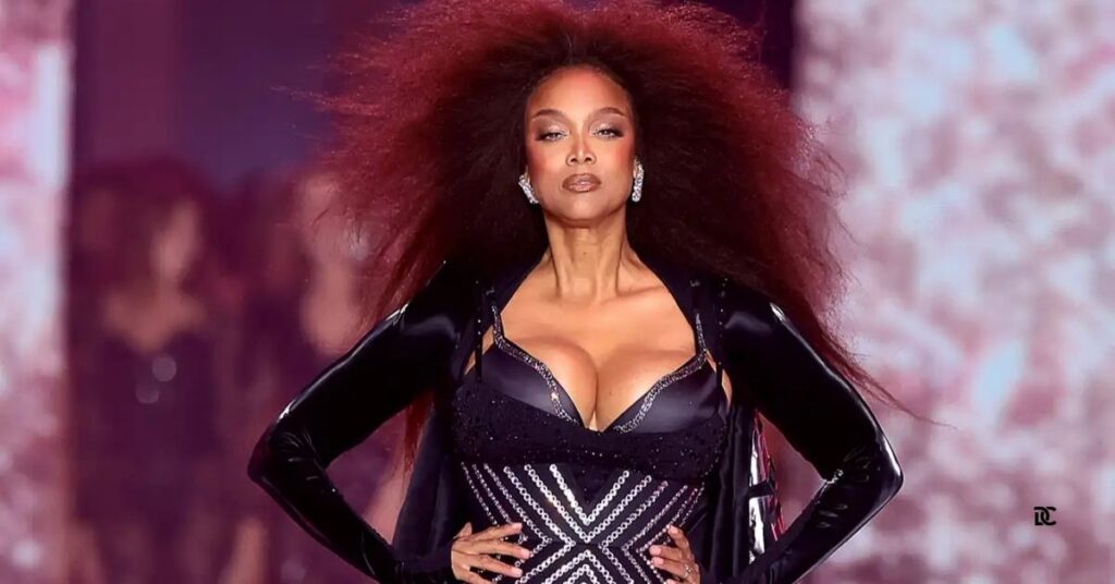 Tyra Banks Makes Iconic Return to Victoria's Secret Fashion Show After Nearly Two Decades