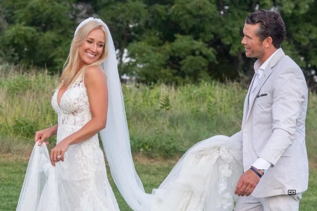 Jennifer Rauchet and Pete Hegseth were married in August 2019