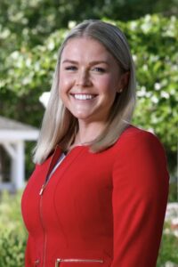 Who Is Karoline Leavitt? Measurements and Wealth of the Youngest White
