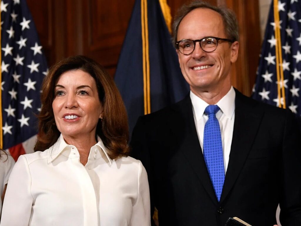 Kathy Hochul married to William J. Hochul Jr.