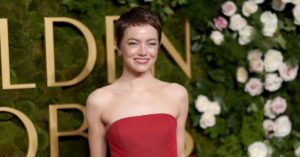 Emma Stone Stuns with a Chic Pixie Cut Debut at the 2025 Golden Globes