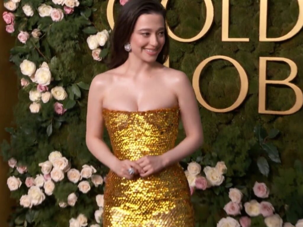 Mikey Madison Gleams in Gold Bottega Veneta at the Golden Globes