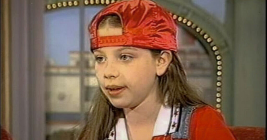 Michelle Trachtenberg As Nona Mecklenberg in The Adventures of Pete & Pete