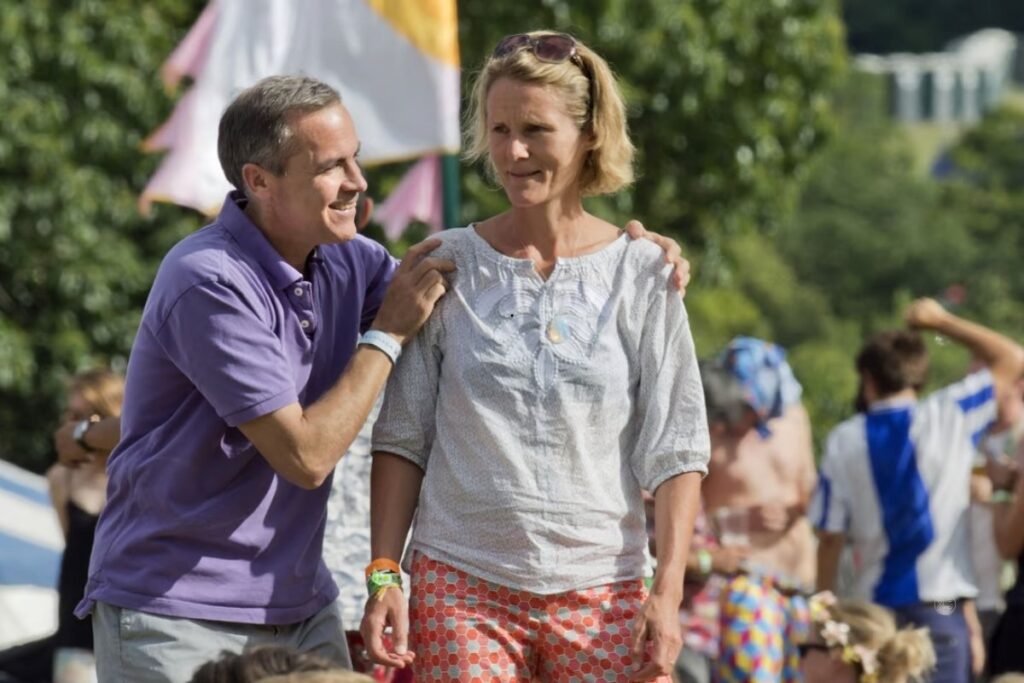 Mark Carney is married to Diana Fox, together they have four daughters